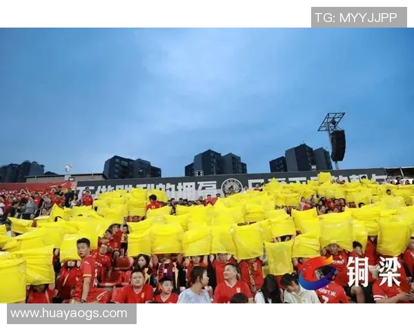 燃情赛场闪耀足坛传奇 足球球星精彩瞬间震撼呈现 燃情赛场闪耀足坛传奇 足球球星精彩瞬间震撼呈现